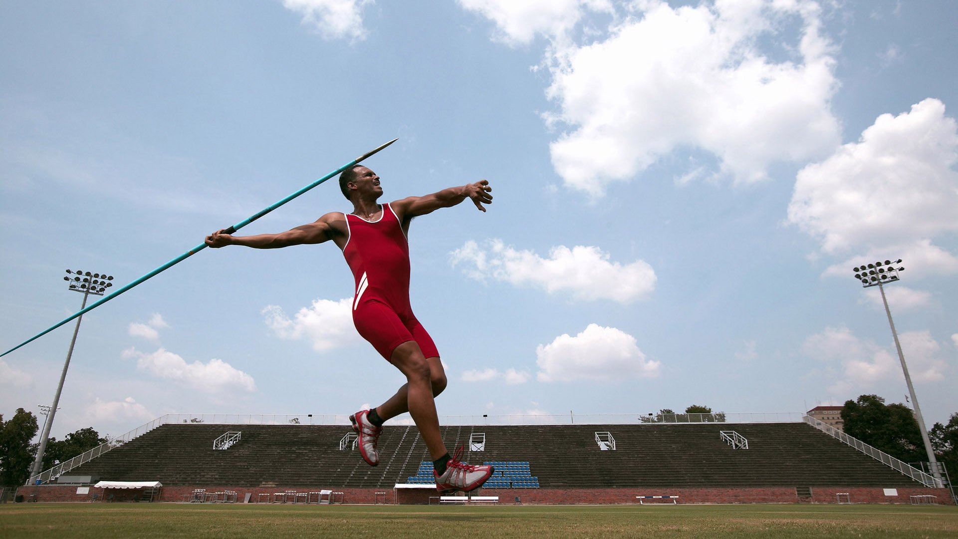 瑜伽健身房数量增加，满足大众需求，健身房瑜伽课程有哪些
